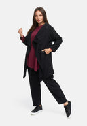 Chaqueta línea A, asimétrica, con patrón de estructura 'Noira'