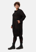 'Ombra' Kleid – Weiter Kragen und fließender Silhouette