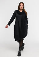 'Lunet' jurk – modern, elegant & met karaktervol ontwerp