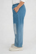 Spodnie 'Sky' – Premium-Dżins, Naszywka i Rozciągliwość