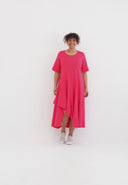 'Valeria' Jurk – vloeiend, modern & vrouwelijk